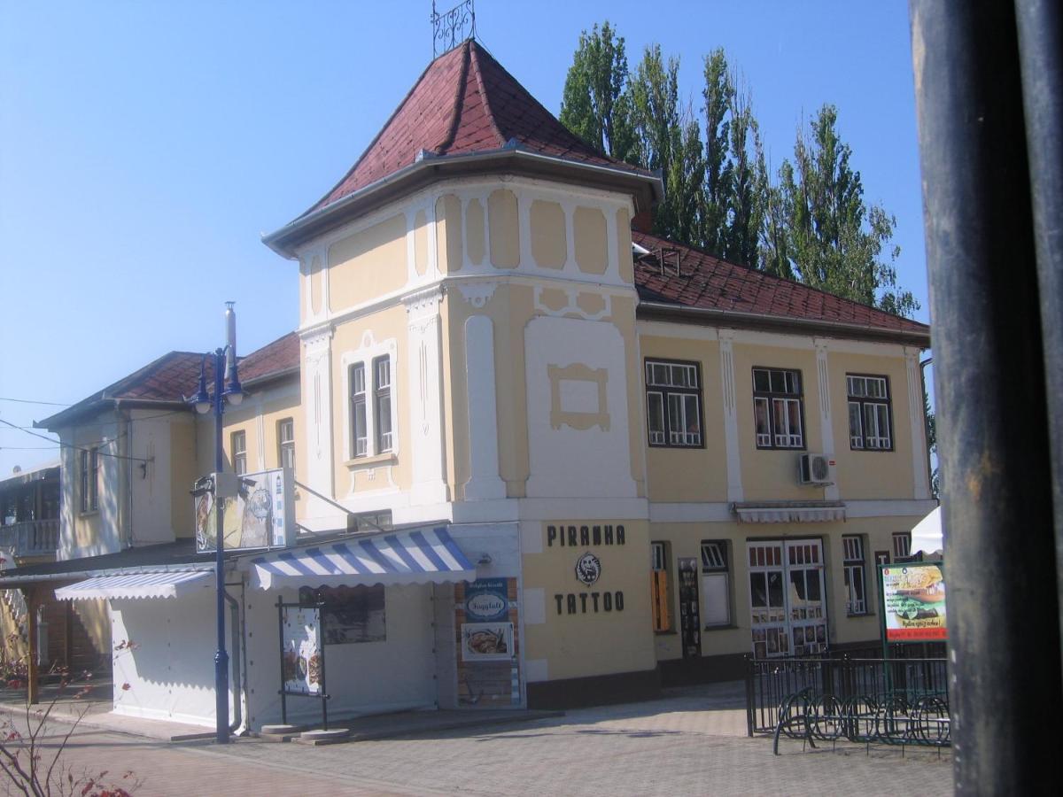 Aqua Apartman Révfülöp Exterior foto